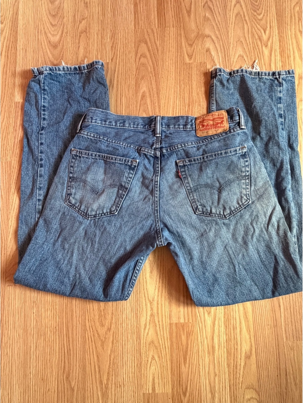 Levi’s 559 Blue Jeans Size 33 x 32